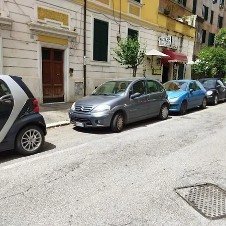 Sui Generis Casa Per Vacanze *