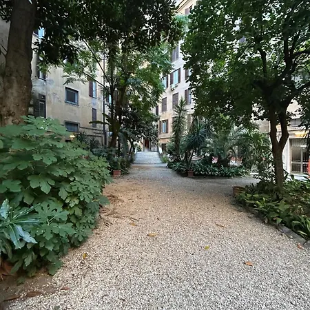 Sui Generis Casa Per Vacanze דירה *